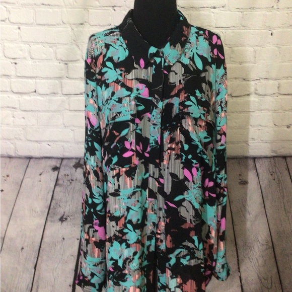 Boutique Brand women’s 2X plus long sleeves button front top flap pocket blouse - Picture 6 of 10